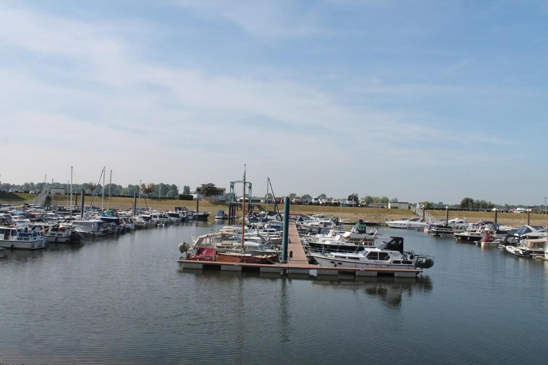 Luxe Chalet Direct Aan Het Water Met Strand Lith Экстерьер фото